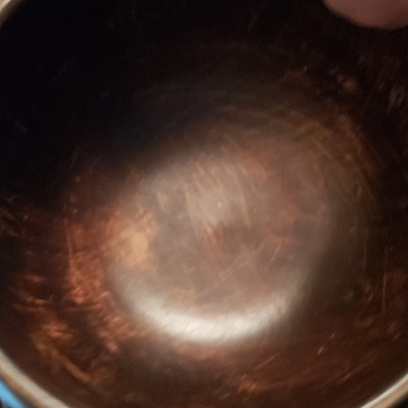 SOLD - Hand turned myrtlewood lidded bowl - Picture 5 of 8